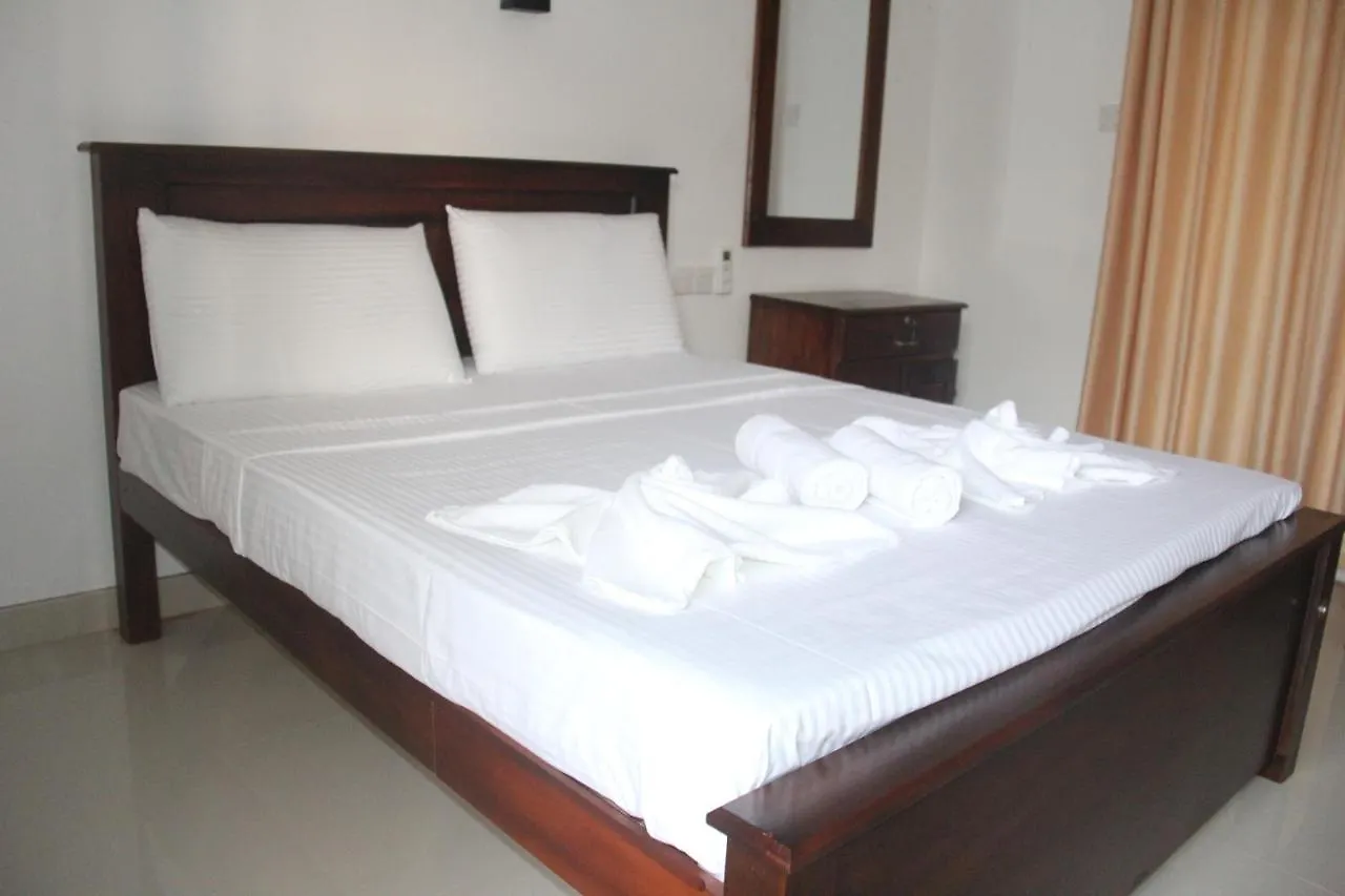 White Sands Hotel Negombo Estalagem
